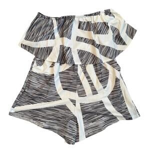 NWOT - VICI Black & White Romper - Size XL